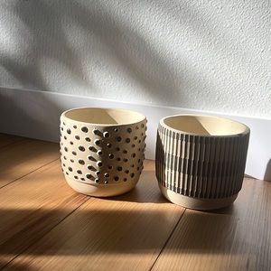 Plant pots